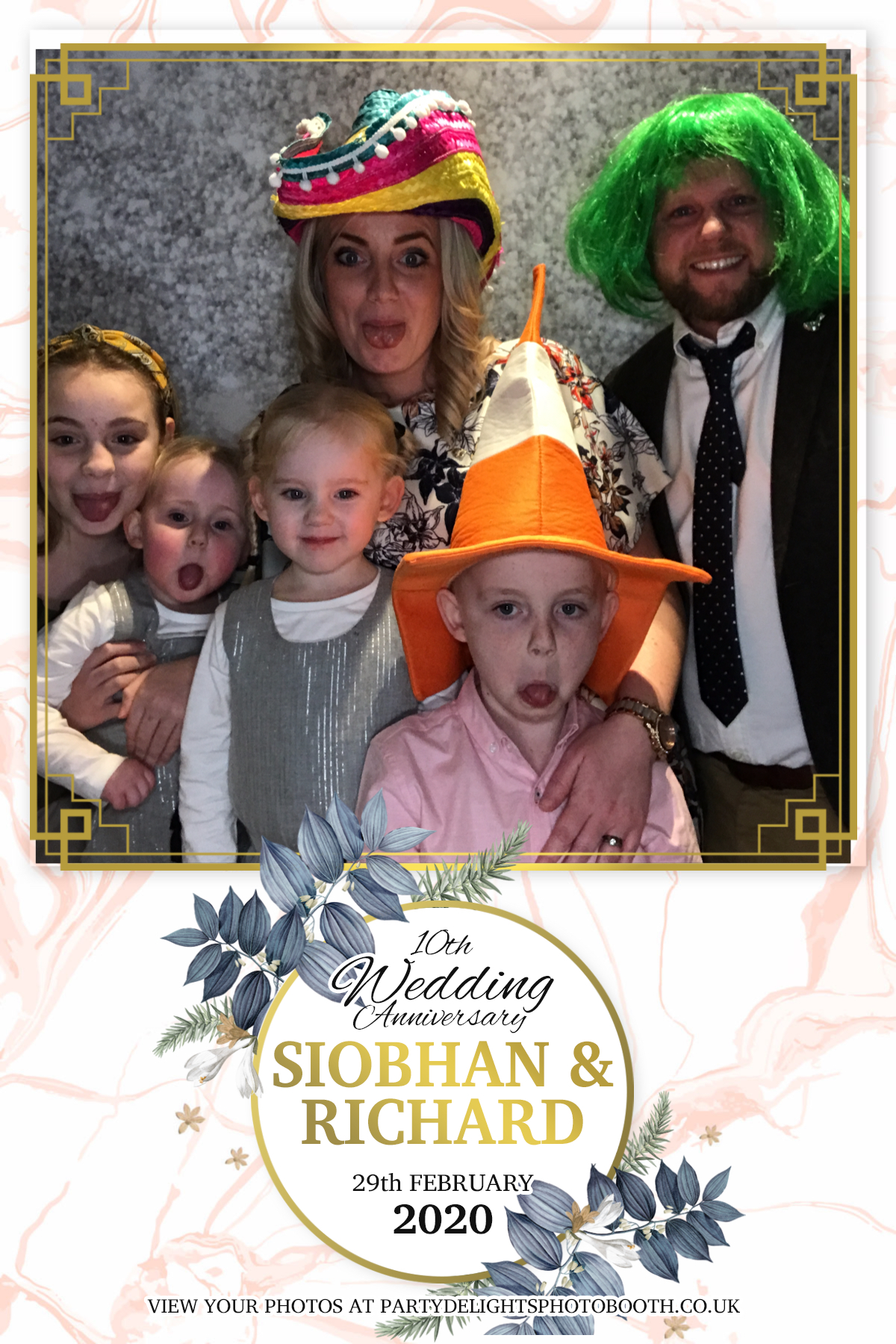 Siobhan and Richards Vow renewal  | View more photos from the event at gallery.partydelightsphotobooth.co.uk/u/PartyDelightsPhotoBooth/Siobhan-and-Richards-Vow-renewal
